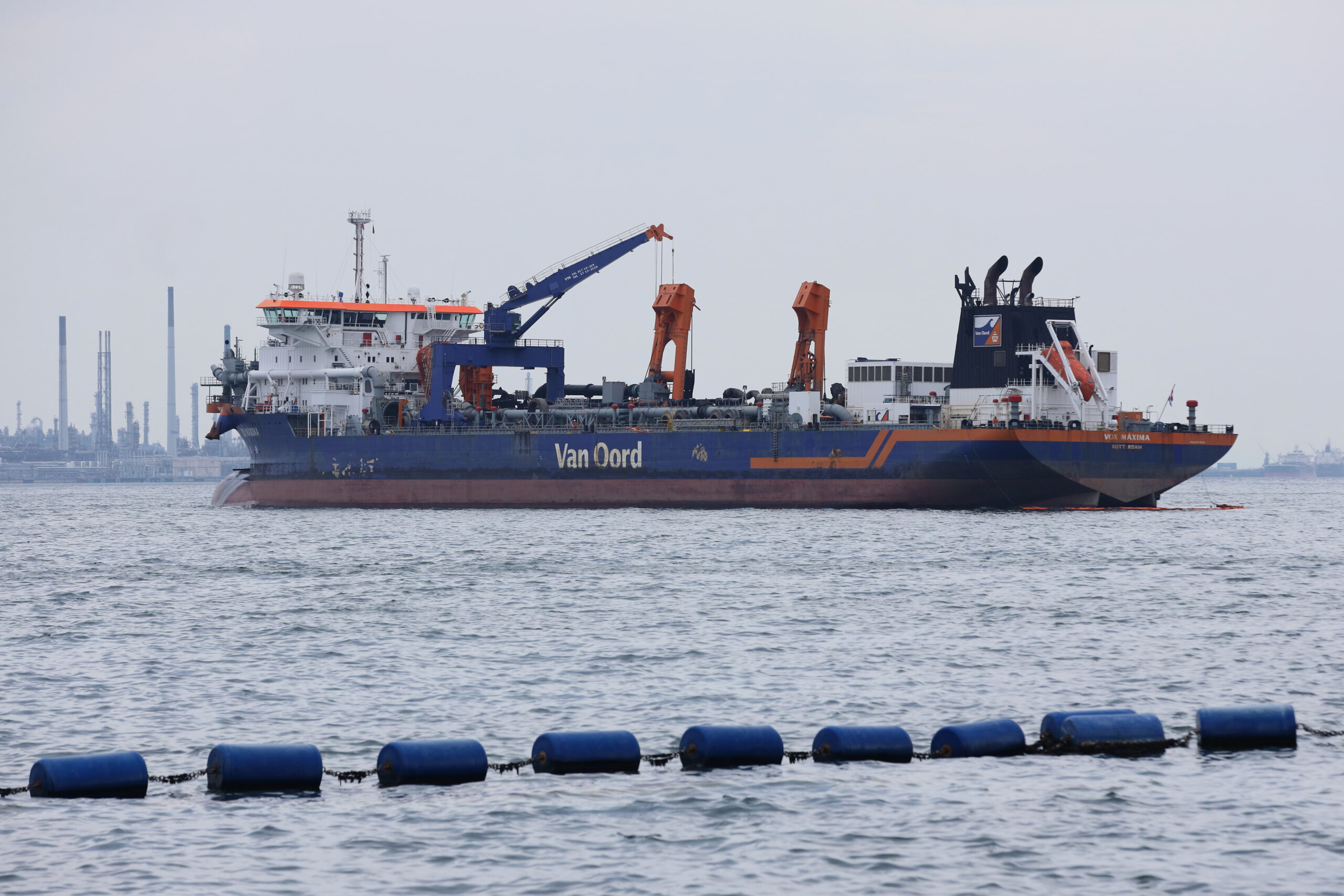 Four Sailors Involved in Major Singapore Oil Spill Plead Guilty, Straits Times Reports