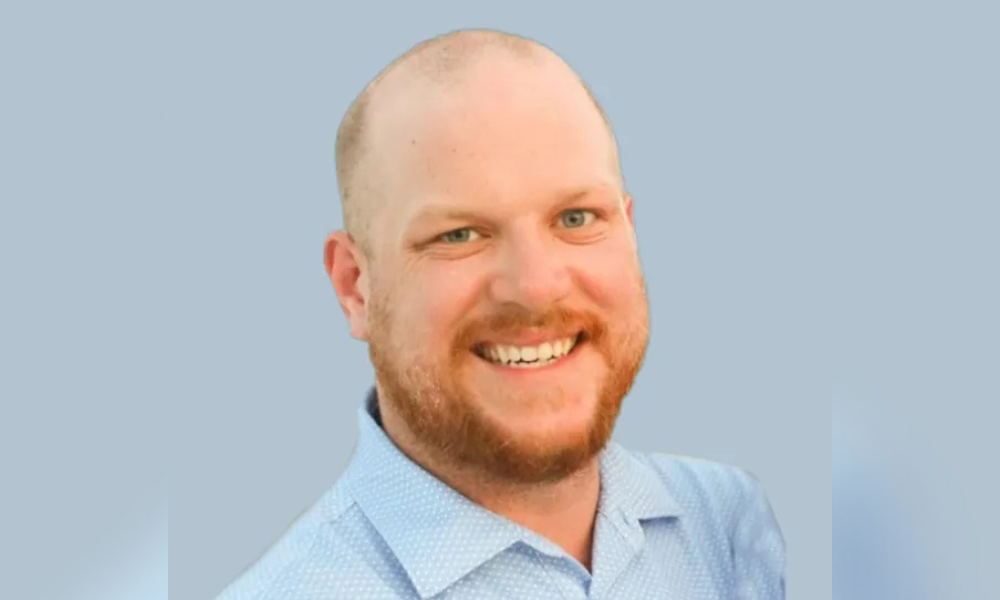 Insurance moves: DUAL North America and Oakbridge