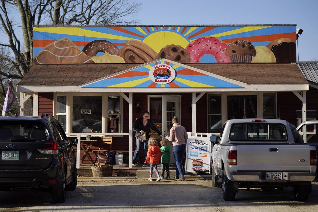 Free Speech Beats Zoning in Spat Over New Hampshire Pastry Shop Painting