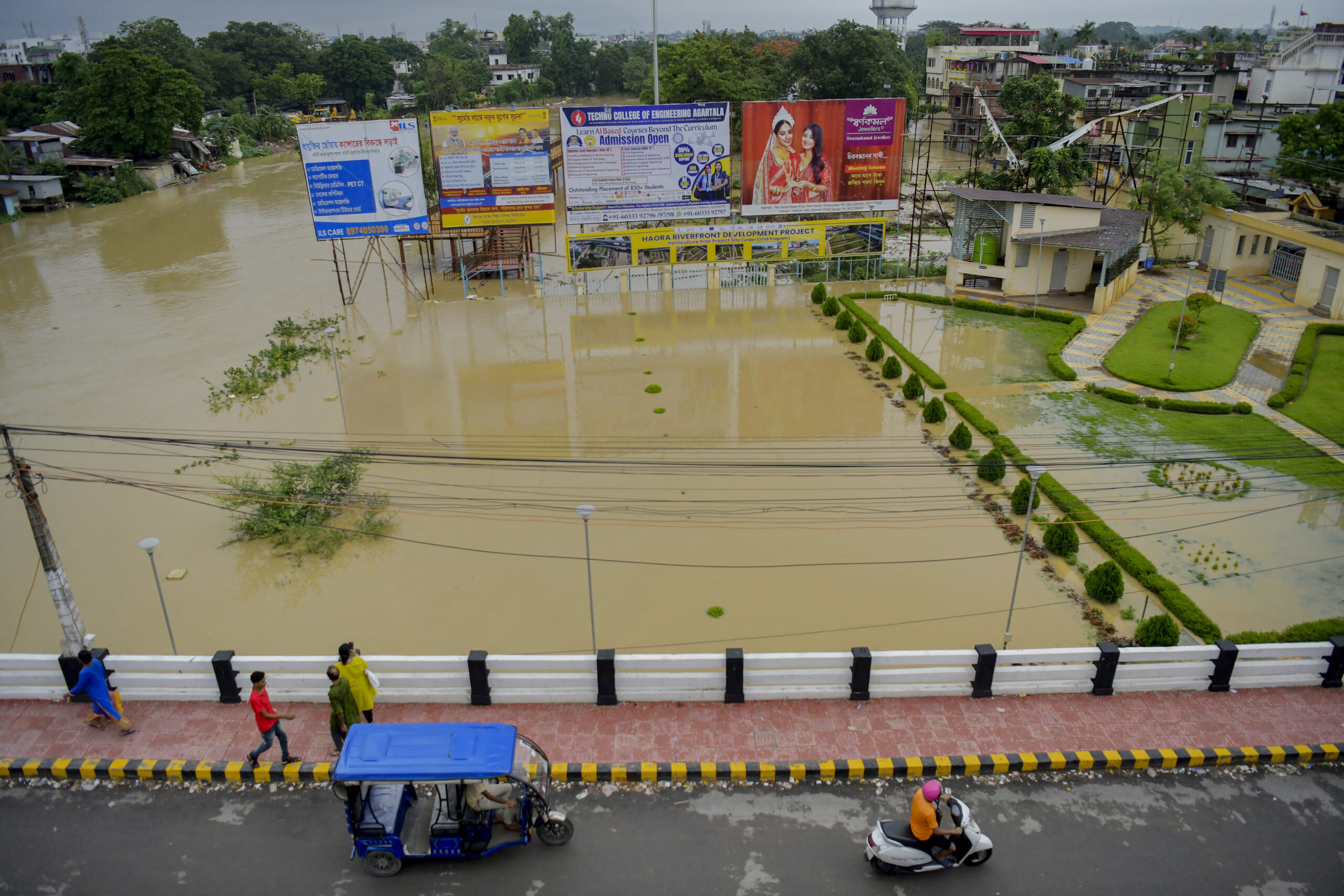 Extreme Weather Is Stress-Testing India’s Infrastructure Drive